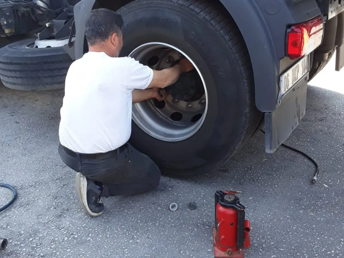 Esenler Oto Lastikçi